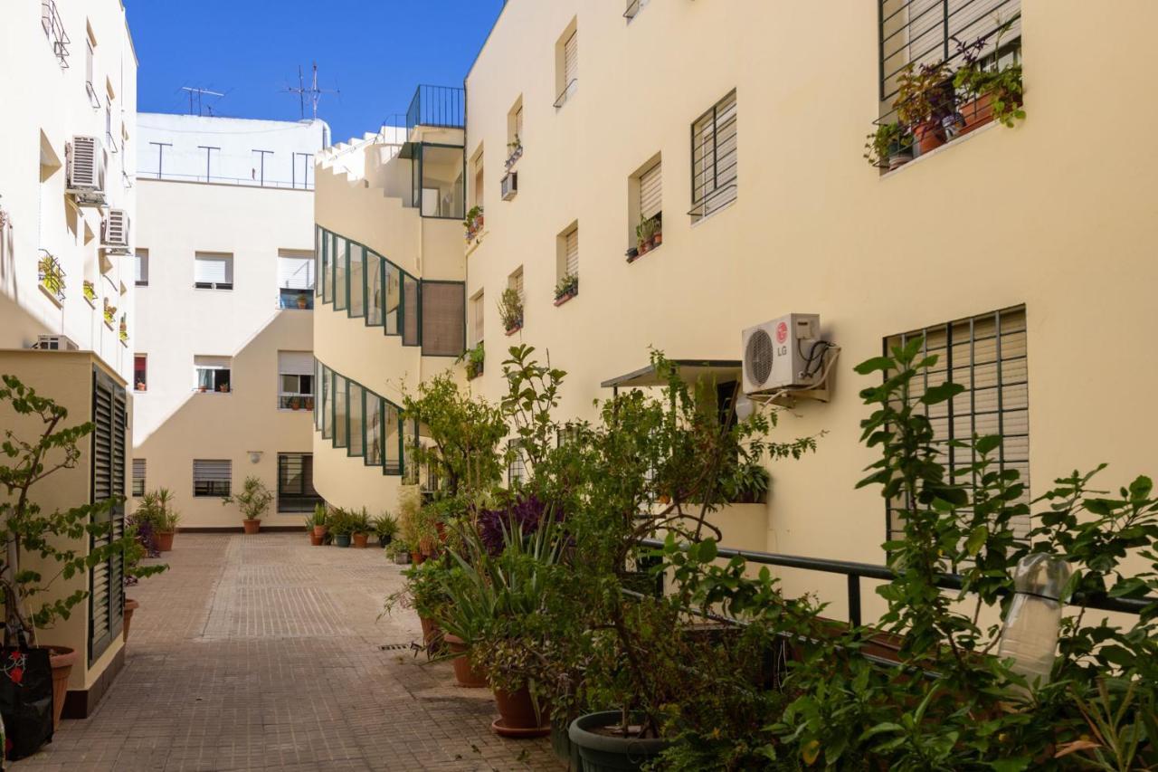Medina Apartment And Parking Historical Center Sevilla Exterior foto
