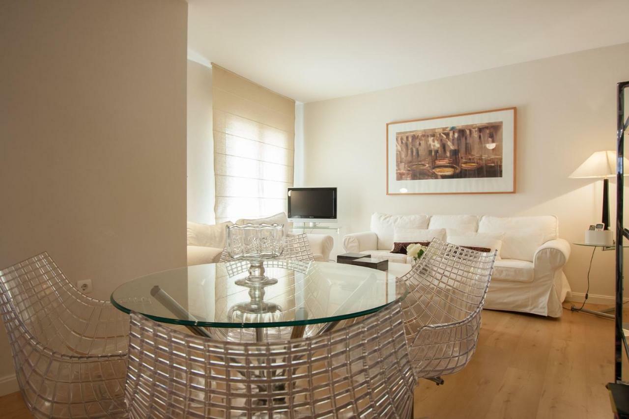 Medina Apartment And Parking Historical Center Sevilla Exterior foto
