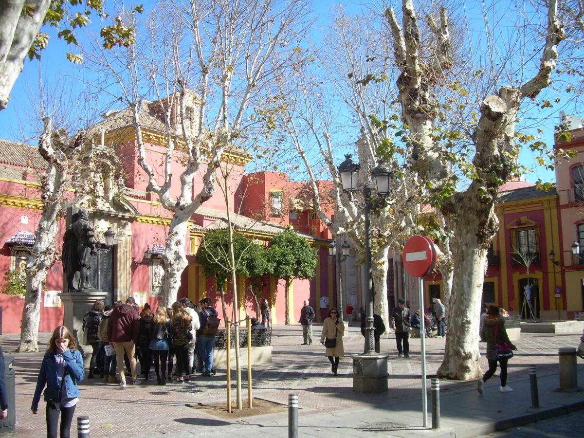 Medina Apartment And Parking Historical Center Sevilla Exterior foto